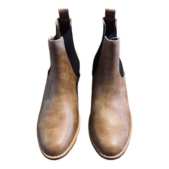 New without box roolee chase Chelsea boots - Picture 7 of 7